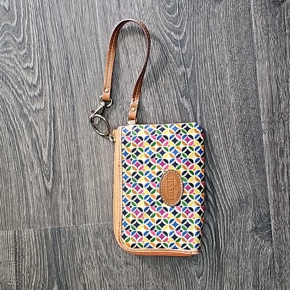 Authentic Fossil Clutch - Picture 1 of 11